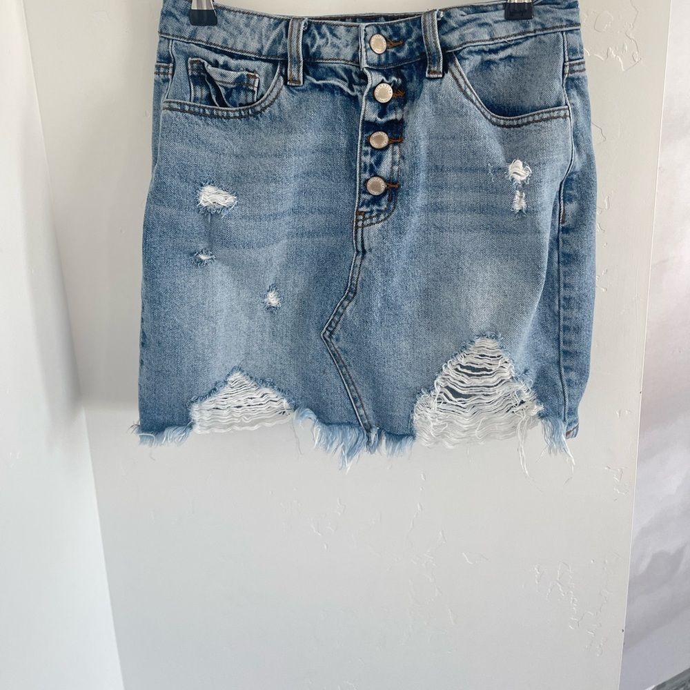 KanCan Jean Skirt Womens Size M Denim Mini Distressed Ripped Button Fly Blue